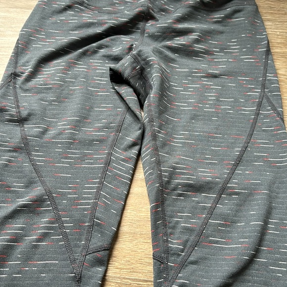 Zella 'Live In 2' Slim Fit Capri Legging - Small, GREY GRAPHITE MULTI FLARE - Picture 4 of 7